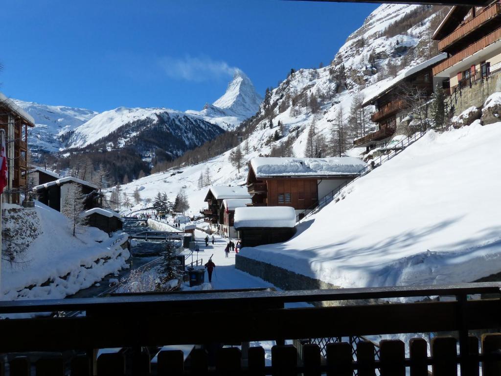 Alpenrose Hotel Цермат Екстериор снимка