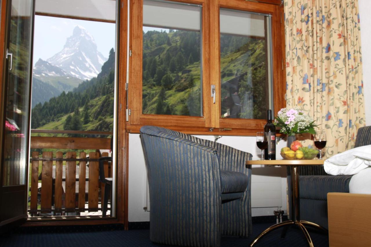 Alpenrose Hotel Цермат Стая снимка